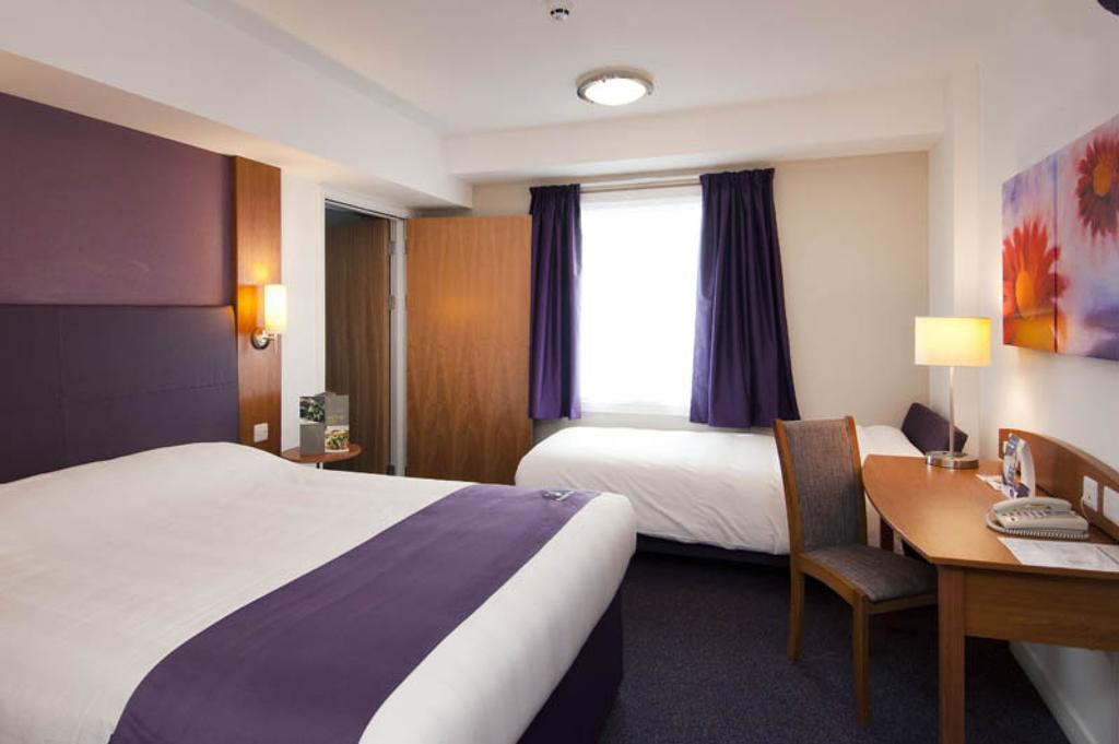 Premier Inn Newcastle City Centre Millennium Bridge Δωμάτιο φωτογραφία
