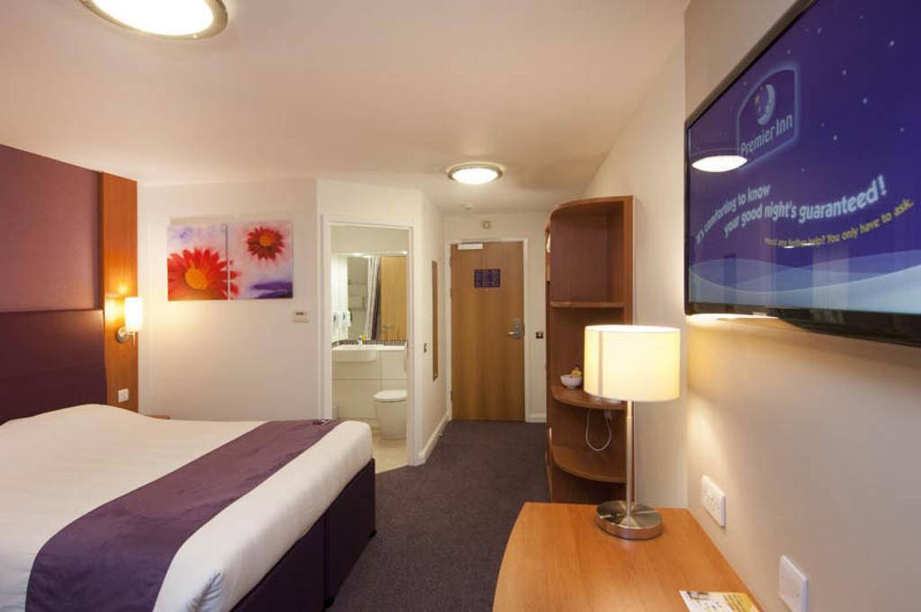 Premier Inn Newcastle City Centre Millennium Bridge Εξωτερικό φωτογραφία