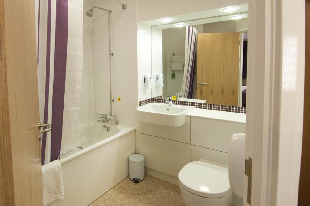 Premier Inn Newcastle City Centre Millennium Bridge Δωμάτιο φωτογραφία